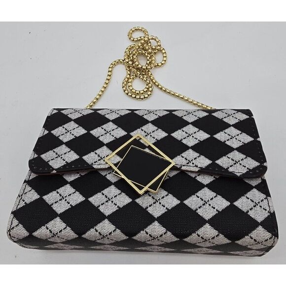 Chic Black & White Checkered Crossbody Bag With Gold Chain & Geometric Clasp - Picture 5 of 7
